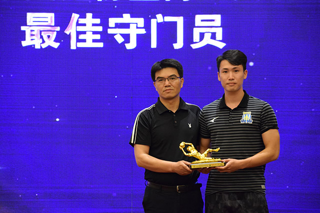 官方：萨卡腿筋拉伤，将缺阵数周